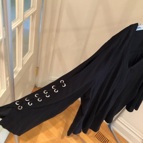 Chico’s top - Picture 6 of 7